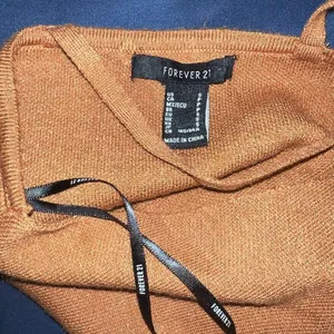 Forever 21 Sweater halter top orange nude tan cozy crop top size S thumbnail 3