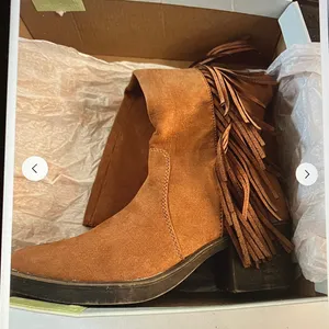 Women’s Fringe knee high side zipper suede boots thumbnail 5