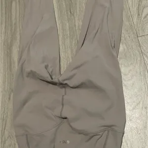 High-Rise Women's Leggings in Dusty Mauve thumbnail 3
