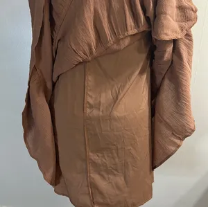 NWOT Wishlist Brown Tiered Dress sz M thumbnail 4