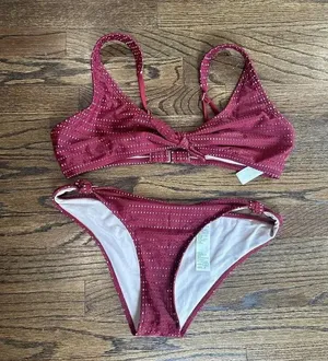 Abercrombie & Fitch Laser Cut Red Bikini Top with Adjustable Straps Size Large thumbnail 6