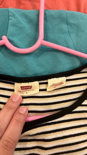 Levis ribbed tee thumbnail 3