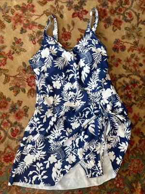 NWOT swimsuit Blue Size M thumbnail 1