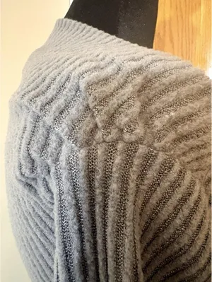 SHEIN Women’s M Gray Ribbed Off Shoulder Asymmetrical Knit Sweater thumbnail 7