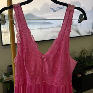 Shadowline size, large Elegant Pink Lace Nightgown thumbnail 3