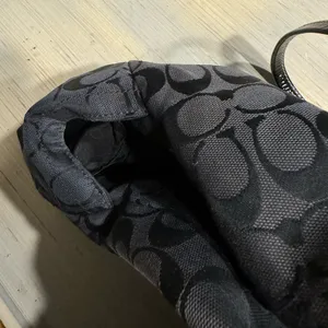 🛍❤️‍🔥 COACH black Signature Monogram Handbag Patent Leather Handle Large Tote thumbnail 15