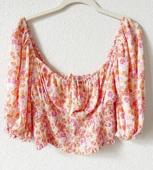 Charlie Holiday Penelope Blouse Pink Floral Size 8 Crop Top Smocked Peasant thumbnail 1
