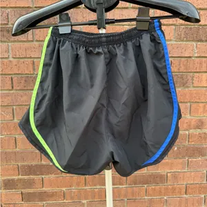 Nike Dri-Fit Tempo 10K Running Shorts Women Black Multi Color Stripe Size Small thumbnail 4