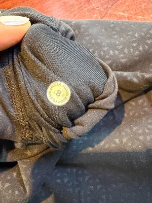 LULULEMON Black Grey Charcoal Patterned Leggings Size 8 thumbnail 8