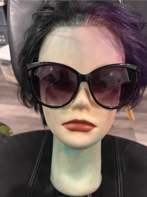 Steve Madden Black Frame Sunglasses with Dark Gradient Lenses thumbnail 2
