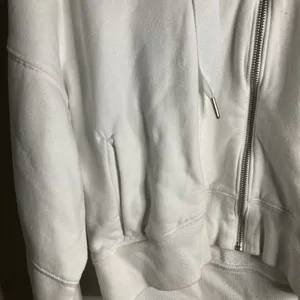Abercrombie & Fitch Hoodie Womens Medium White Cropped Soft Zip Up Sweatshirt thumbnail 3