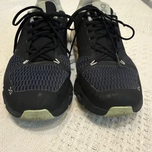 On Cloudflyer 9.5 Helion Cloudtec Swiss Engineering running shoes 3262 Black thumbnail 3