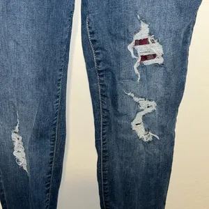 5/$30 🎈 Maurices women’s medium distressed denim Jeggings thumbnail 2