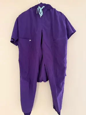 Fabletics Scrub Set thumbnail 3