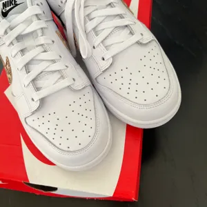 Nike NIB  Dunk Low SE Primal White thumbnail 6