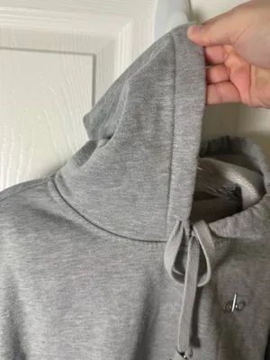 Alo Yoga Accolade Hoodie in Athletic Heather Grey XS thumbnail 4