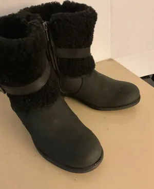 UGG women black leather 7.5Shearling biker Boots US thumbnail 1