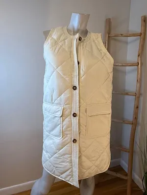 Top It Off Quilted Long Button Up Stadium Style Sleeveless Vest M/L Ivory NWT thumbnail 1