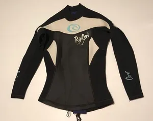 RIPCURL wet top 2.2 Core #M22568 size 4 thumbnail 1