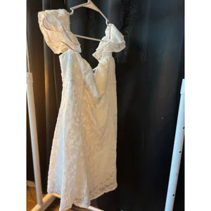 Wild Fable White Floral Jacquard Ruffle Sleeve Mini Dress Sweetheart Cowl Neck M thumbnail 5