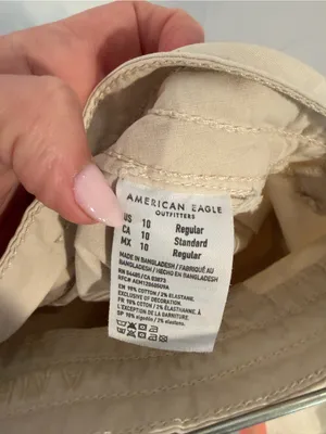American Eagle Convertible Beige Cargo Jogger Pants with Drawstring‎ Waist thumbnail 4