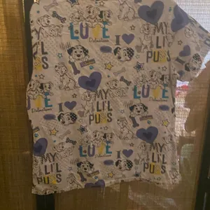 Disney 101 Dalmatian scub top size medium thumbnail 3