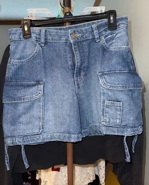 divided jean shorts  thumbnail 1
