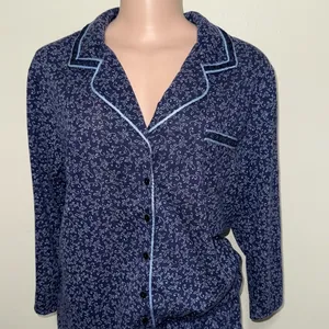 Adonna woman size LARGE blue pajama set 3/4 sleeve button up drawstring bottom thumbnail 2