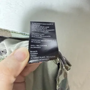 BDG Urban Outfitters Faded Camo Ankle Zip Skinny Cargo Pants Women Size 27 thumbnail 11