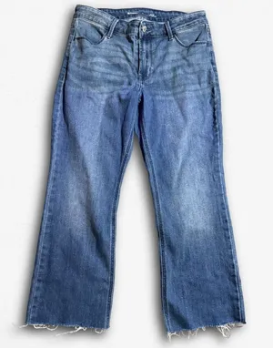 Old Navy Wow Boot-Cut Jeans Womens 8 Mid-Rise Raw Hem Medium‎ Wash Blue Denim thumbnail 1