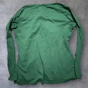 NFL Team Apparel Green Bay Packers Women XL Green V-Neck Long Sleeve Graphic Tee thumbnail 2