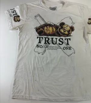 Fresh Laundry White Graphic Tee Size L thumbnail 1