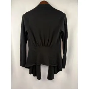 Women’s Víctor Alfaro Small Black Wool Cardigan thumbnail 3