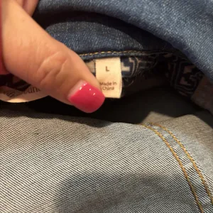 Soft Surroundings Denim Jacket Women's Large Blue‎ Jean Jacket Embossed Buttons thumbnail 9