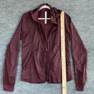 Lululemon Goal Crusher Burgundy Lightweight Jacket Mesh Hooded Windbreaker thumbnail 5