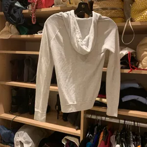 Heather gray hoodie American Eagle thumbnail 2