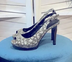 Marc Fisher Silver Golden Metallic Platform Heel Size 8.5 thumbnail 1