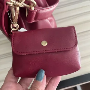 NWOT Elegant Burgundy adjustable shoulder strap roomy bag never used thumbnail 3
