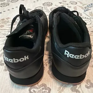 Reebok Classic Leather Sneakers Black Gum Bottoms Women's Size 9 GY0961 thumbnail 5