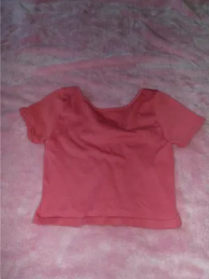 Pink crop top V neck thumbnail 2