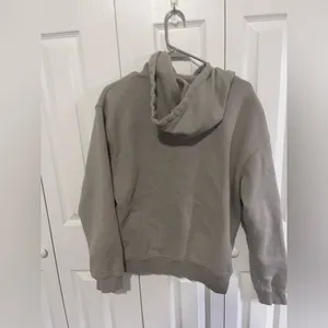 White Fox Boutique Hoodie Logo Grey Size S/M thumbnail 4