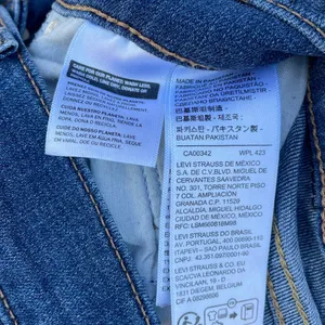 Levi's Women's Boot Cut Jeans‎ in Classic Blue thumbnail 4