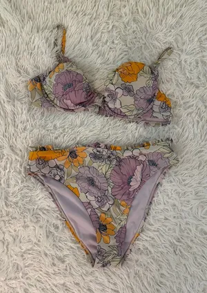 Floral Underwire Bikini Set High Cut Bottoms Size Large thumbnail 1