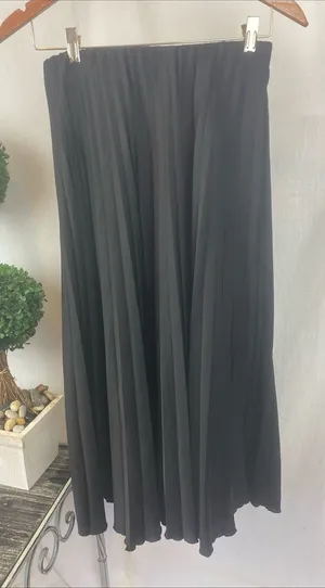 Zara Black Basic Classic Pleated Midi A Line Skirt S thumbnail 1