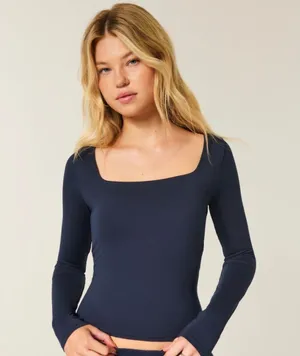 Hollister Square Neck thumbnail 1