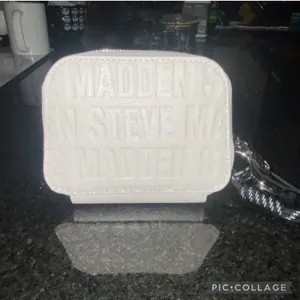 Steve Madden Wallet Wristlet White thumbnail 2
