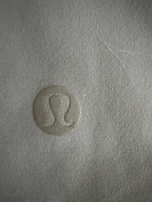 Lululemon size 0 light blue leggings (school is strict on wearing leggings so I didn’t wear them that much) thumbnail 4
