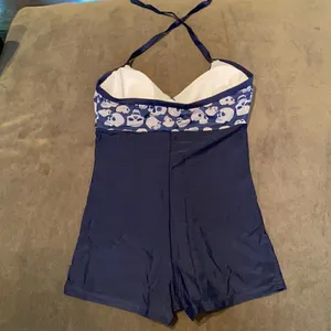 Women’s One Piece Swimsuit Halter Neck Size 4 NWOT thumbnail 4