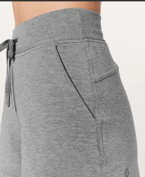 Lululemon Every moment Short 3.5” thumbnail 6