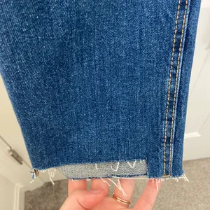 NEW Old Navy women’s extra high-rise curvy sky-hi‎ straight medium wash jeans 6 thumbnail 3